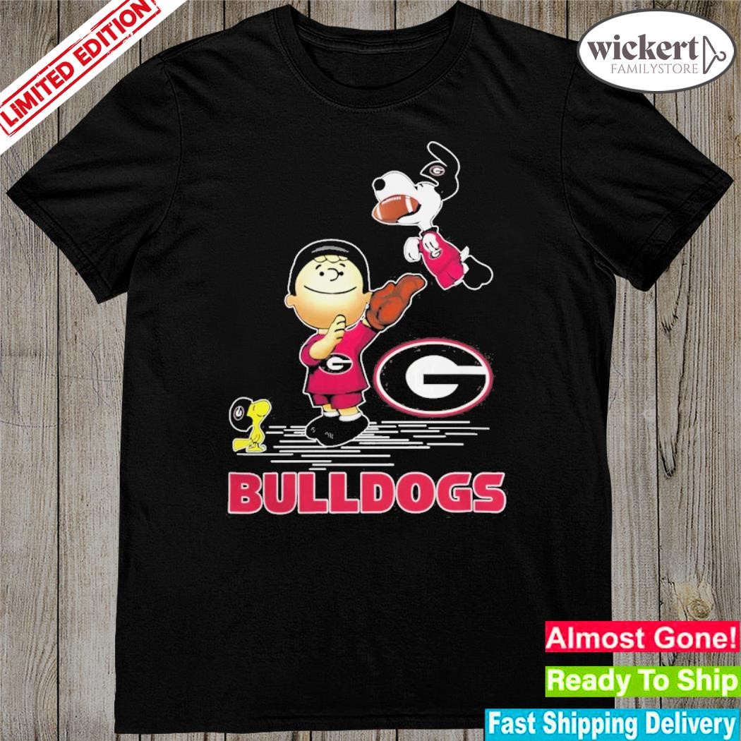 Official Snoopy And Woodstock Georgia Bulldogs The Peanuts Christmas 2023 shirt