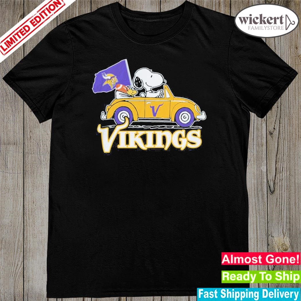 Official minnesota Vikings Snoopy Cartoon Sports T-Shirt