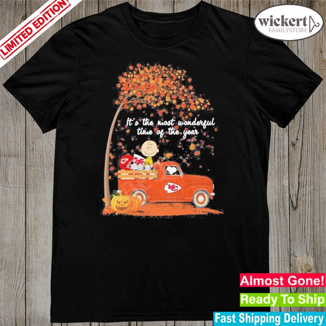 Official snoopy and Charlie brown Kansas city Chiefs it's the most wonderful time of the year shirt