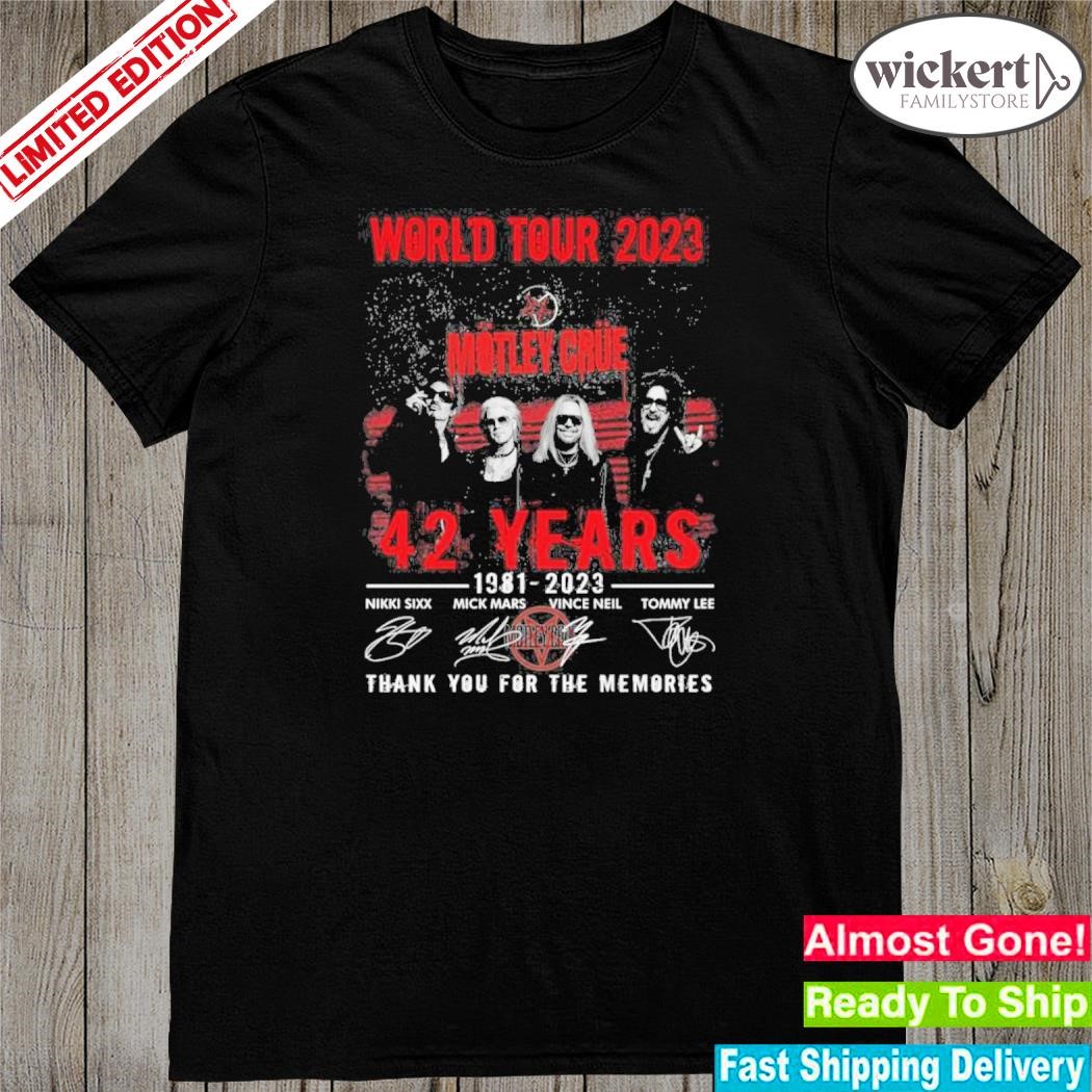 Official world Tour 2023 Motley Crue 42 Years 1981-2023 Signatures Thank You For The Memories Shirt